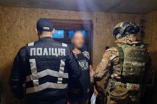 Поліція Іршави припинила діяльність трьох наркоторговців: затриманим загрожує до 10 років увʼязнення
