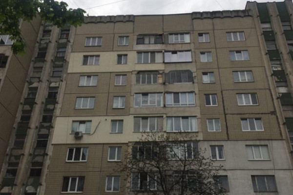 У Львові чоловік обстріляв з балкона дитячий майданчик
