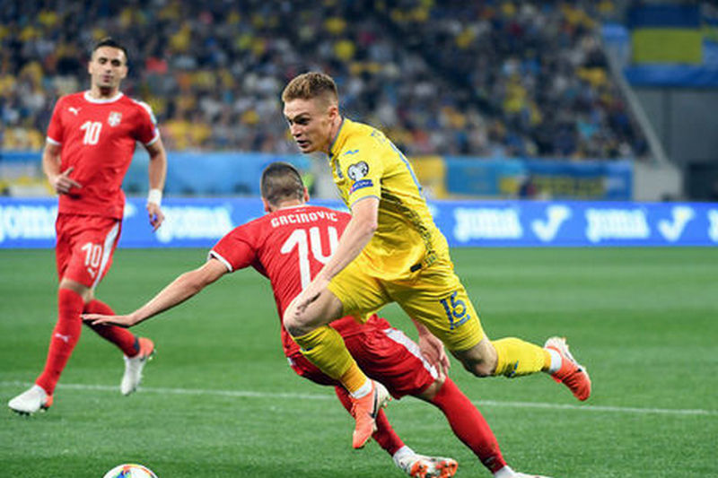 Збірна України на останній хвилині вирвала нічию у грі 10-го туру відбору на Євро 2020 проти Сербії