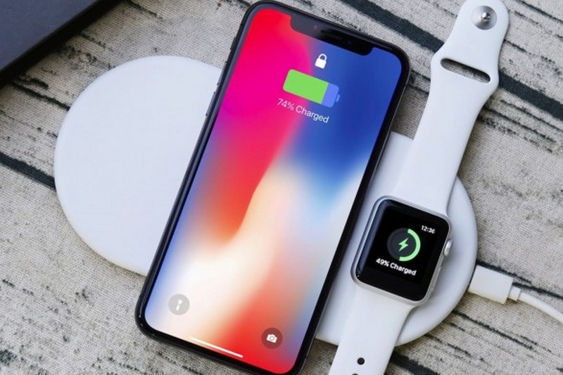 Apple планує випустити iPhone без гнізда для зарядки в 2021 році
