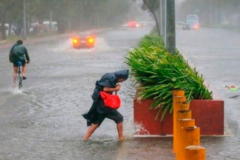 На Філіппінах вирує тайфун: 16 людей загинуло