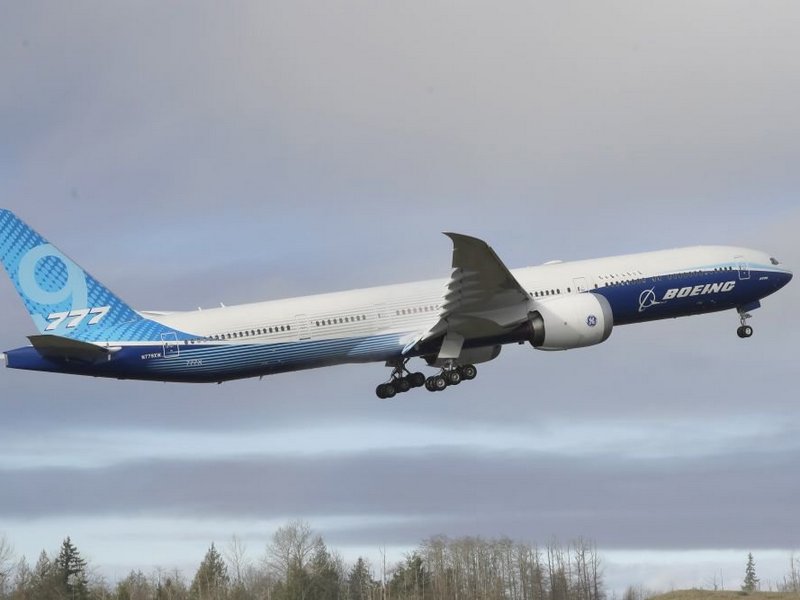 В США поднялся в воздух новейший Boeing 777X (ВИДЕО)