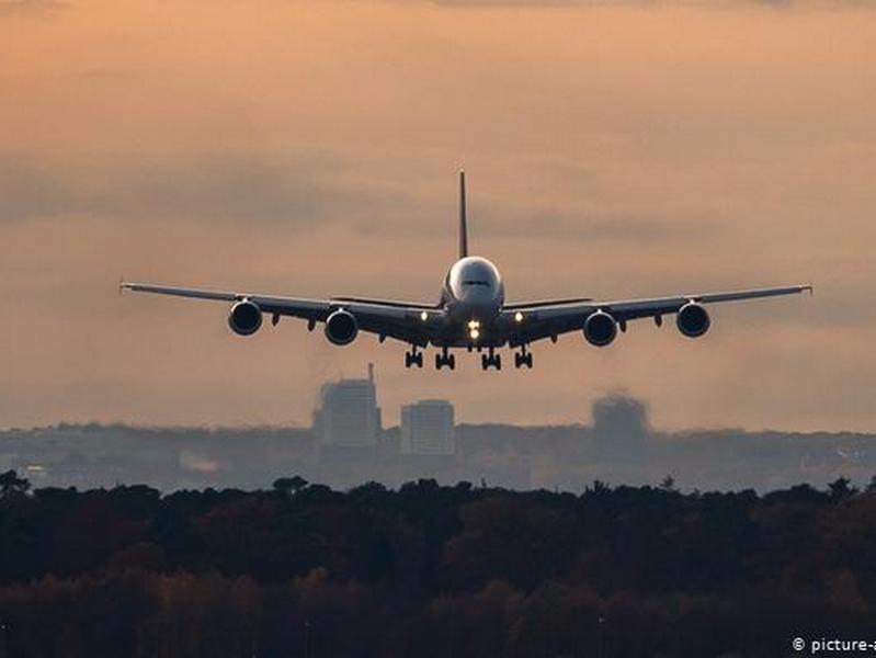 Епідемія коронавірусу: МАУ та інші авіакомпанії скасовують рейси