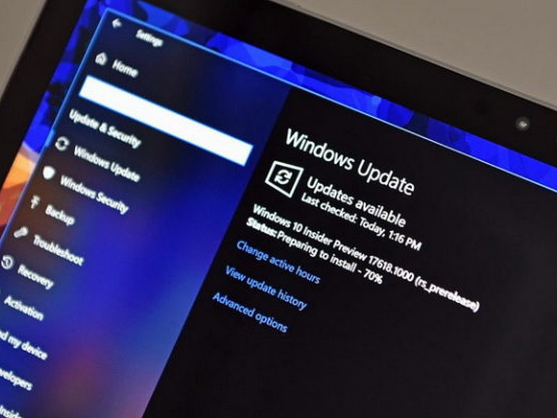 Оновлення Windows 10 уповільнює комп’ютер