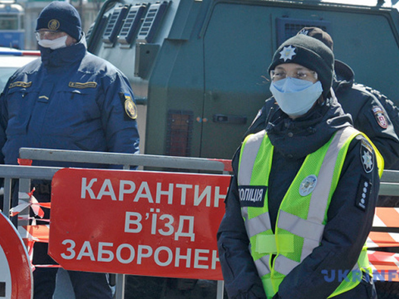 У Почаєві на Тернопільщині на обсервацію закрили лікарню разом із 27 медиками