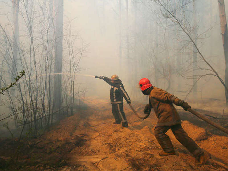 Висновки не забаряться: Зеленський відреагував на пожежу у Чорнобильській зоні