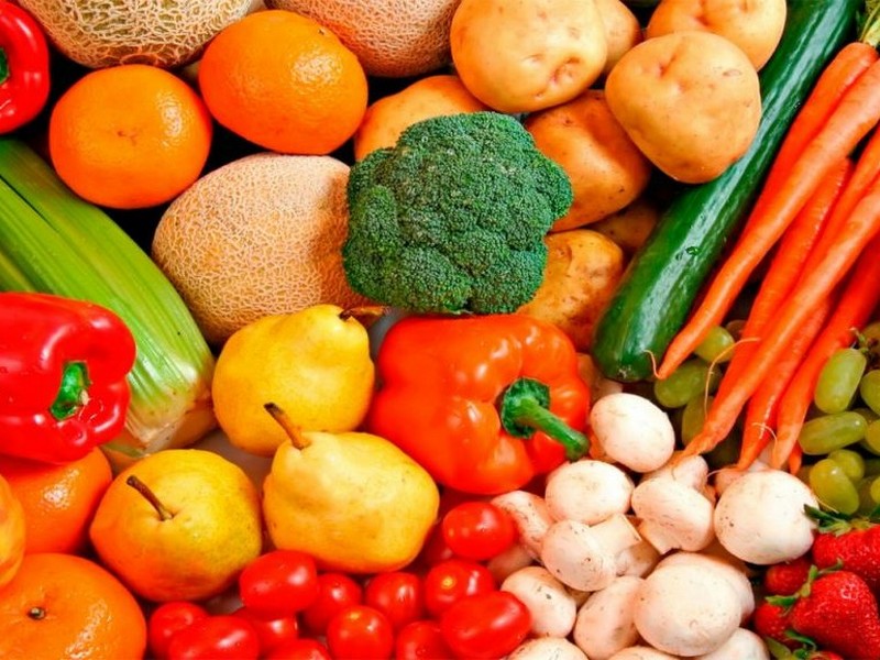 Як не заразитися COVID-19 через овочі та фрукти