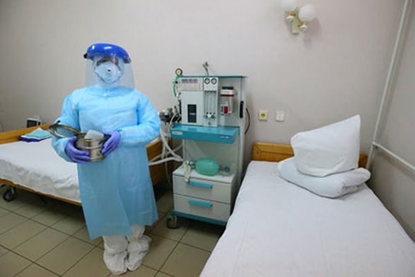 В Україні почали розгортати лікарні третьої хвилі для хворих на COVID-19