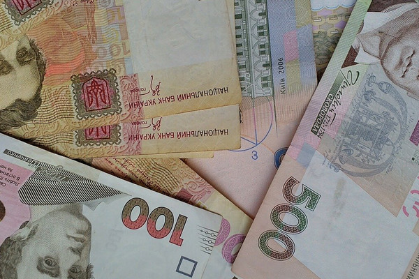 Для поліпшення якості життя в Україні зросте мінімальна зарплатня
