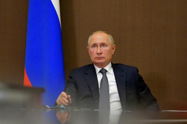 Політолог оцінив відносини президентів Путіна і Зеленського
