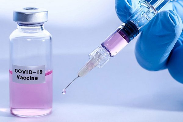 Потрібно дві дози: в МОЗ назвали вартість вакцини від коронавірусу в Україні