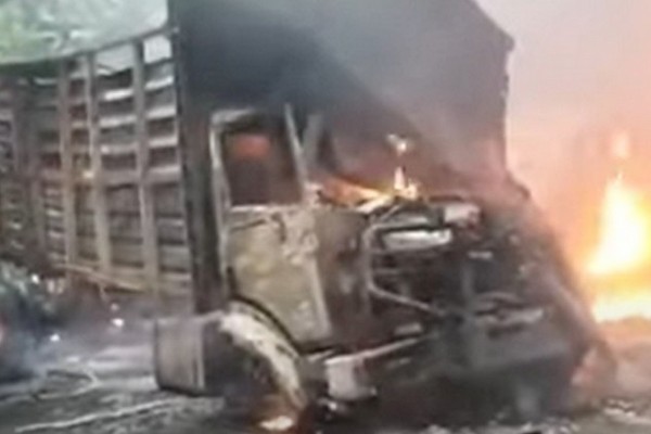 ДТП у Камеруні: 14 людей згоріли заживо, 38 потерпілих (Відео)