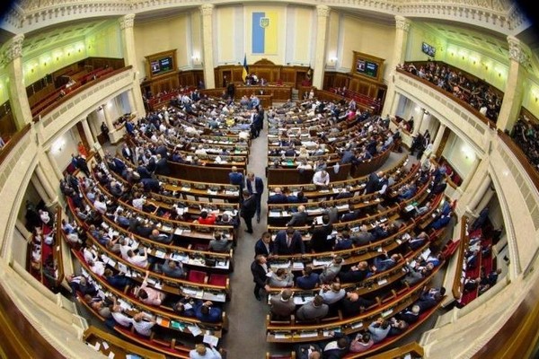 В Україні почалось голосування за закон про всеукраїнський референдум