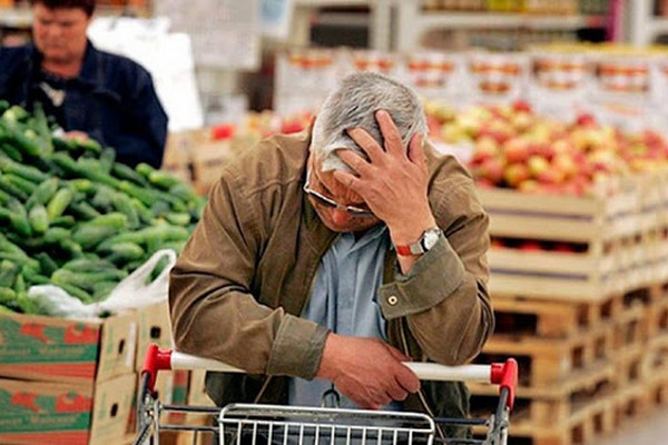 В Україні злетіли ціни на продукти: економіст назвав причину