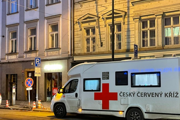 У Чехії починають діяти нові правила карантину. Поліція й військові стежитимуть за дотриманням