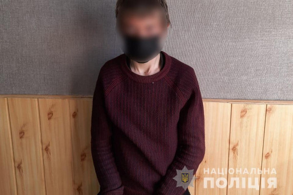 Почав роздягати на вулиці: На Сумщині юнак намагався зґвалтувати школярку
