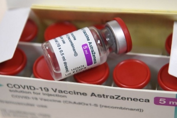 У Канаді радять не використовувати вакцину AstraZeneca людям, молодшим 55 років