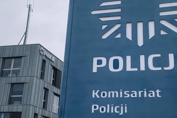 В Польщі затримали двох поляків та українця, які продавали крадені авто