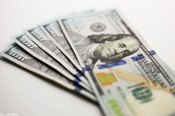 НБУ знизив офіційний курс долара на 7 квітня