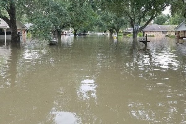 У Луїзіані через повінь загинуло п’ятеро людей, сотні сімей постраждали