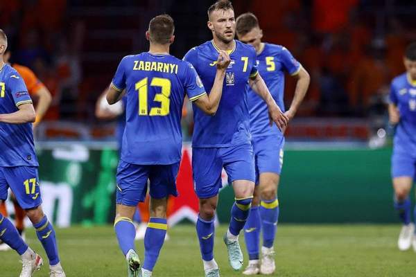 Троє футболістів збірної України потрапили у топ-20 найкращих гравців Євро-2020