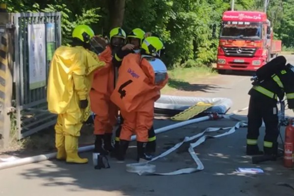 У Чехії двоє людей загинули через витік хімікатів на підприємстві