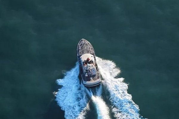 Біля Флориди перекинувся човен: берегова охорона шукає 39 людей
