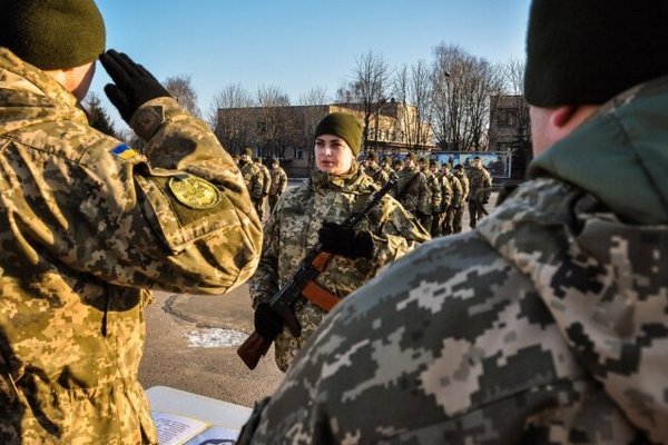 Зеленський підписав указ про призов на строкову військову службу у 2022 році