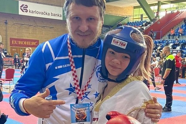 12-річна закарпатка виборола золото на Кубку Європи з кікбоксингу