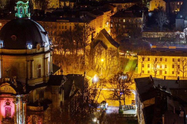 На Львівщині відновили комендантську годину у Великодню ніч