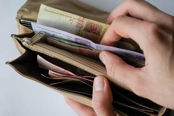 Українці почали витрачати більше грошей: на що йде найбільше