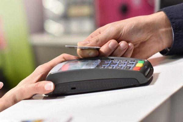 У ПриватБанку картковий курс зрівняли з готівковим: як це вплине на клієнтів