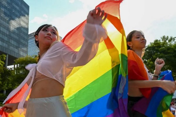 У Сінгапурі скасують заборону на одностатевий секс