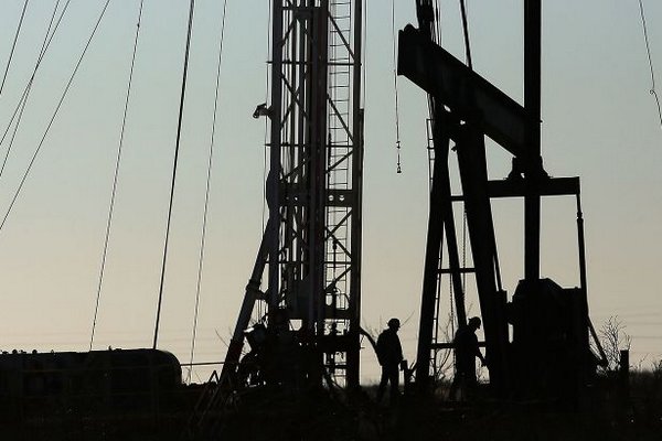 Нафта дорожчає другий день поспіль після рекордного обвалу через банківську кризу