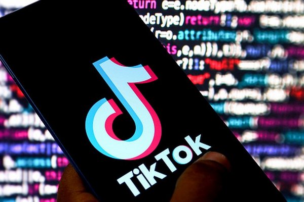 TikTok дозволить батькам обирати тип контенту та час, який їх діти проводять у соцмережі