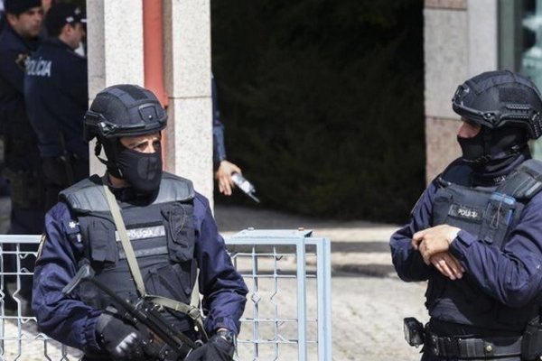 У Лісабоні чоловік із ножем напав на культурний центр мусульман, є загиблі