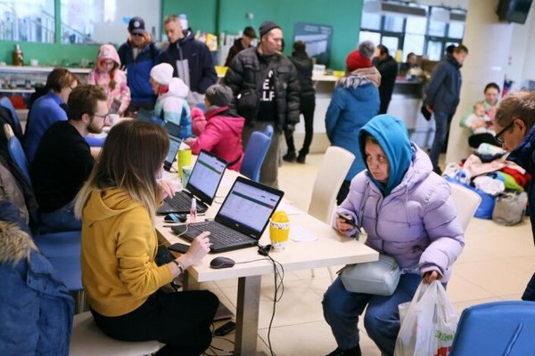 Невиплата допомоги ВПО: українцям підказали, куди і в які терміни потрібно звернутися