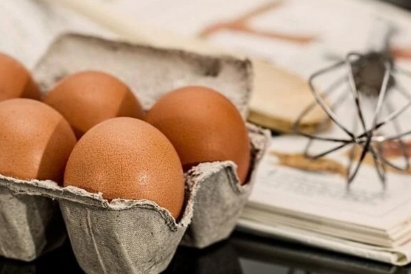 В Україні суттєво подешевшали курячі яйця