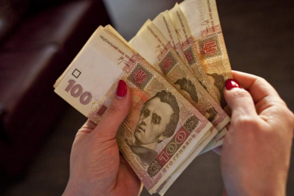 В Україні хочуть збільшити мінімальну зарплату