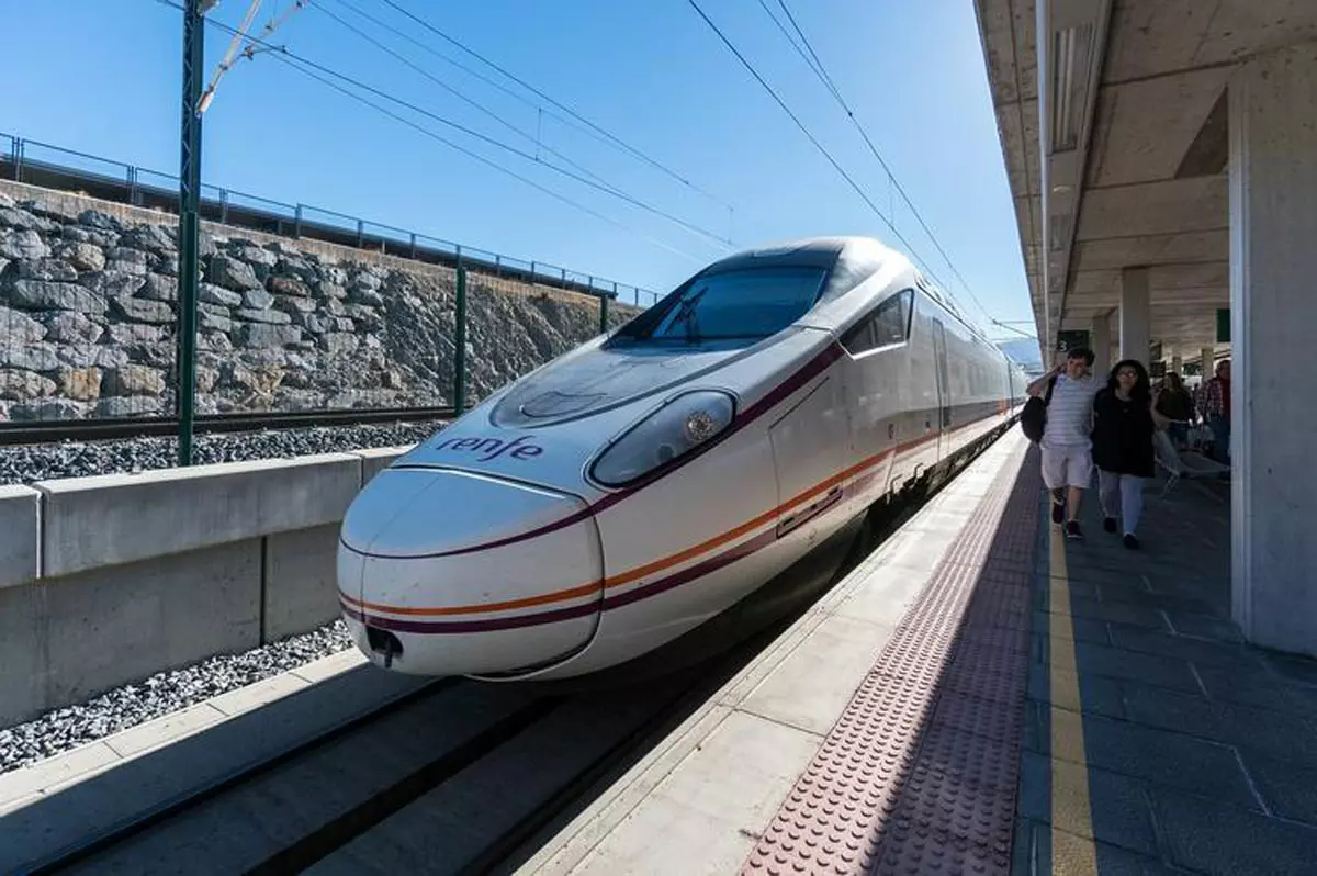 В Іспанії хочуть замінити літаки потягами