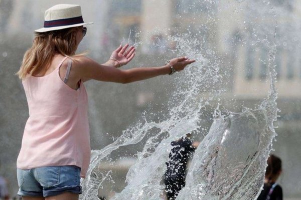 Україну знову накриє 30-градусна спека: коли чекати погодного 
