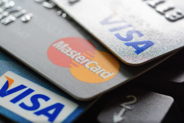 Visa та MasterCard підвищать комісії восени: що відомо