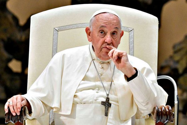 Папа Римський дозволив благословляти одностатеві пари: декларацію вже затверджено