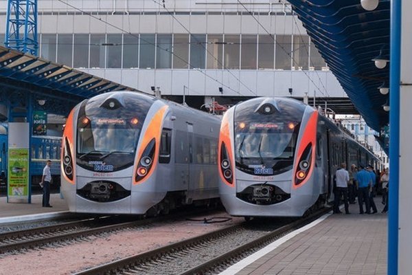 УЗ запустить додатковий регіональний поїзд зі Львова