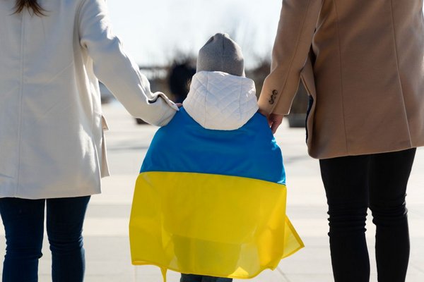 Наймолодшій немає й року: Україна повернула ще чотирьох дітей