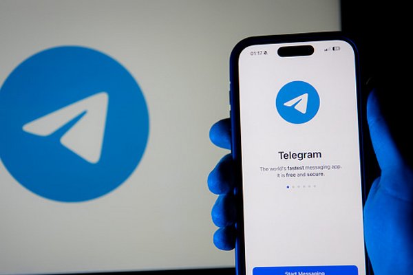 Apple вимагає від Telegram заблокувати низку каналів для українців