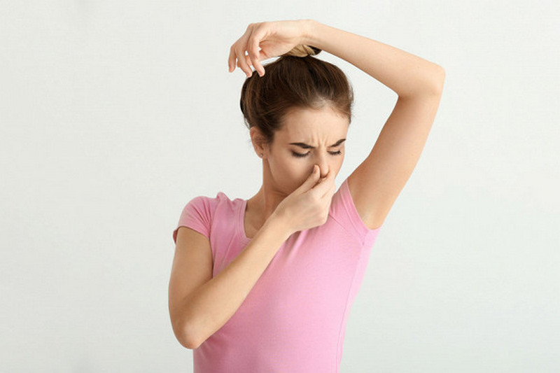 Шість тілесних запахів, які говорять про проблеми зі здоров’ям