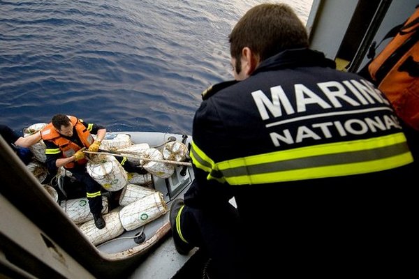 Понад дві тонни наркотиків вилучено в морі під час франко-іспанської операції