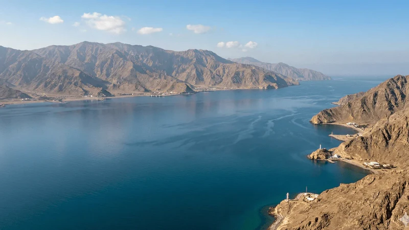 США готують масштабну операцію в Ормузькій протоці: світ застиг в очікуванні розв’язки