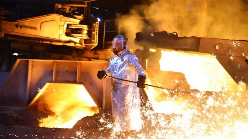 Металургійний гігант стримує пропозицію: у китайському Таншані оголосили про тимчасове скорочення виплавки сталі